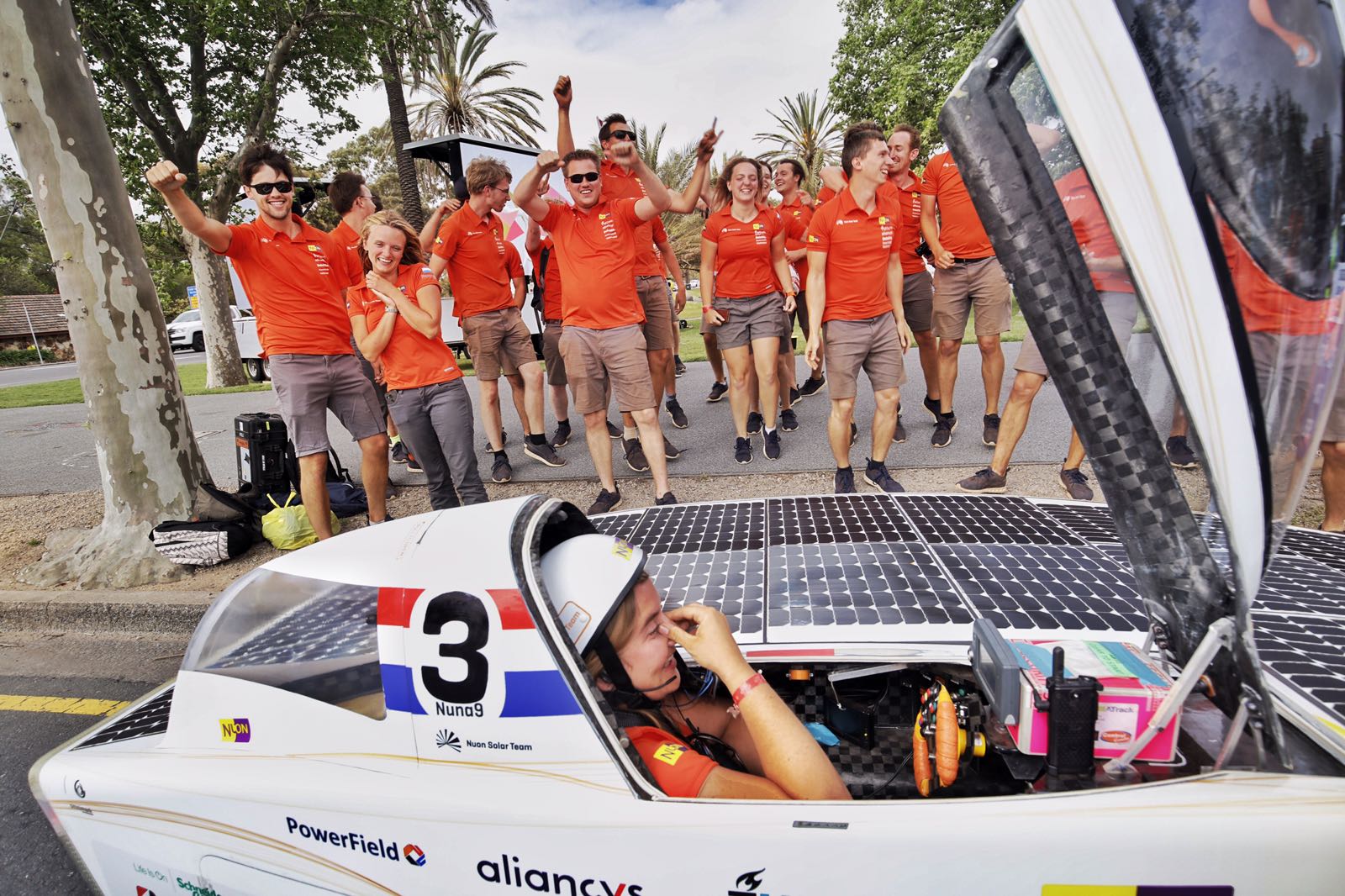 How the Nuon Solar Team won the World Solar Challenge with thousands of solar cars